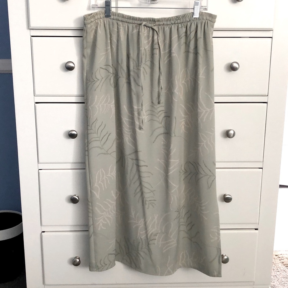 Bice by Sag Harbor Petite Sage Green Maxi Skirt
